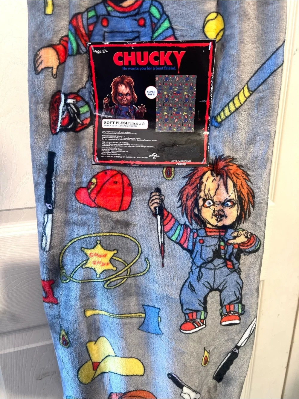 🔪Universal Studios Chucky super soft plush throw blanket-NWT🔪